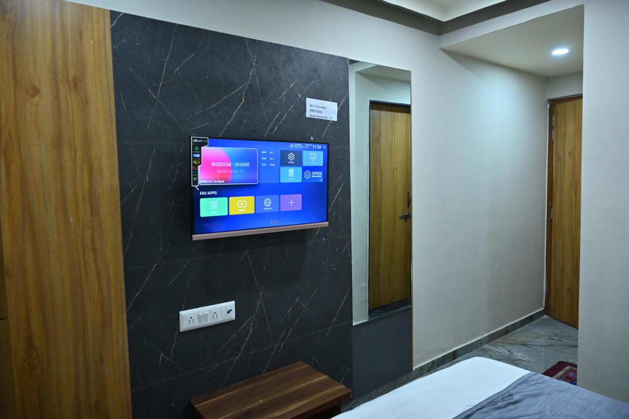 Hotel Sury Villa 아흐메다바드 외부 사진