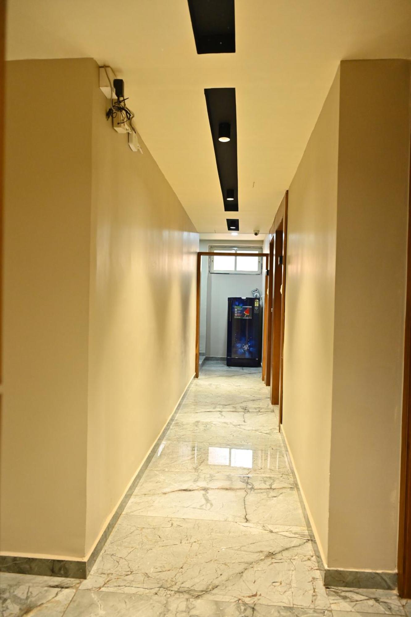Hotel Sury Villa 아흐메다바드 외부 사진