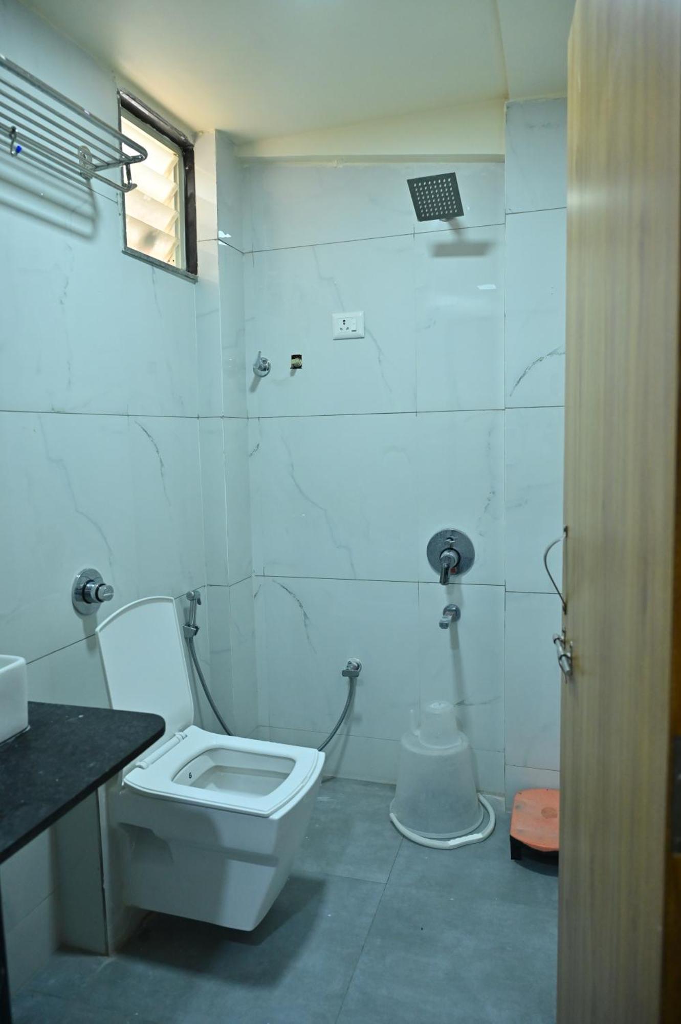 Hotel Sury Villa 아흐메다바드 외부 사진
